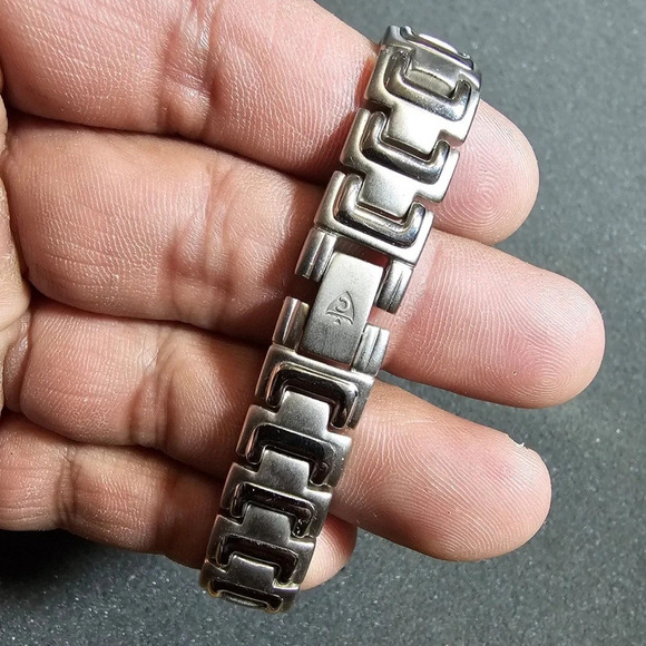 Croton Ladies Quartz Tank Style Watch Silver Tone Working Roman Numerals - Picture 8 of 10